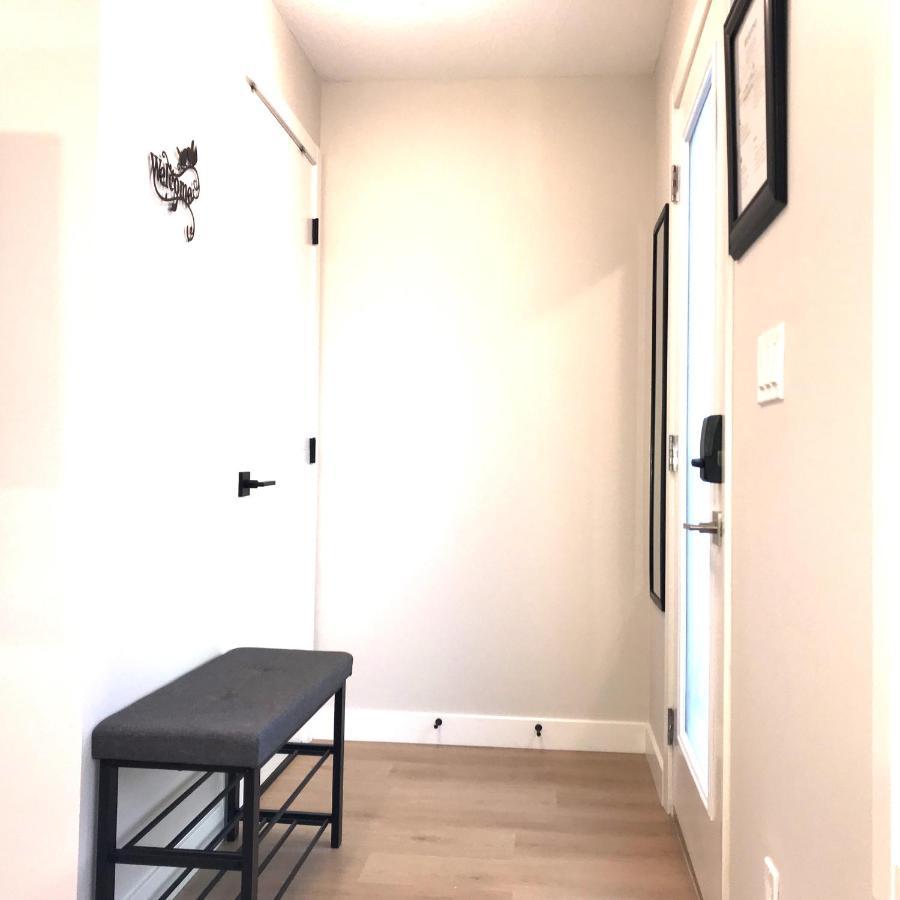 Brand New 2Br Condo With Outdoor Swimming Pool And Hot Tub Canmore Exterior photo